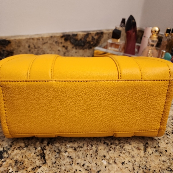 Marc Jacobs The Tote Bag Mini Artisan Gold - Picture 5 of 7